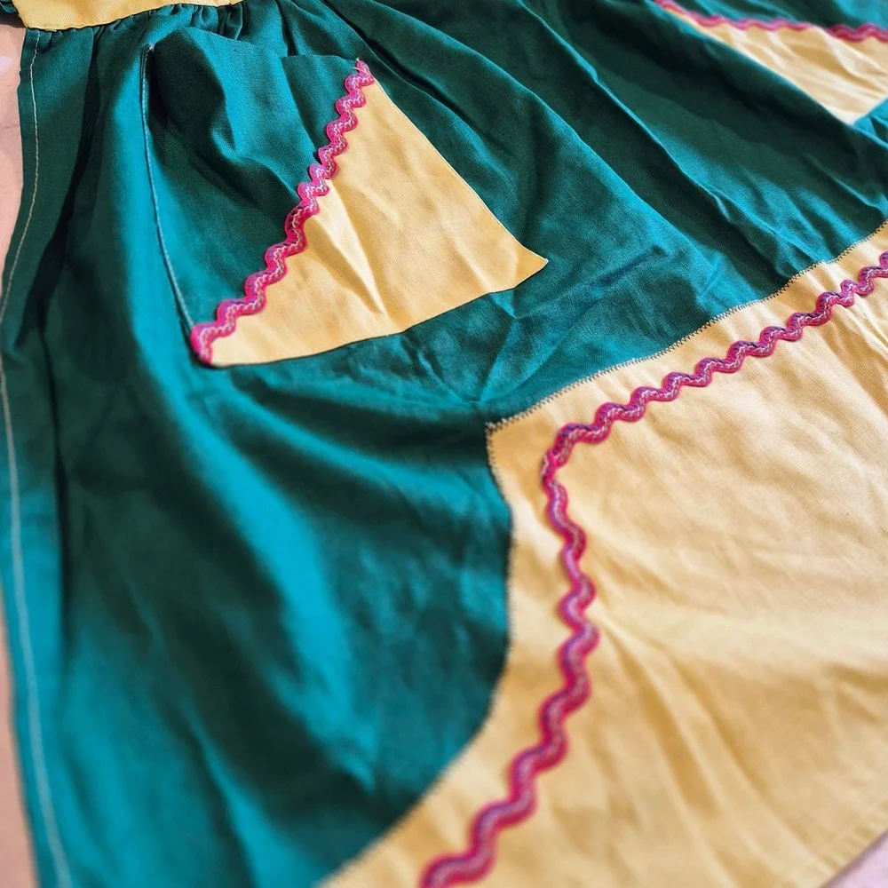 Vintage Half Apron Green Yellow Color Block Rickrack Trim Pockets Retro MCM